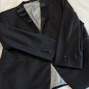 Men’s Calvin Klein Tuxedo Jacket. 100% Wool Natural Stretch.
